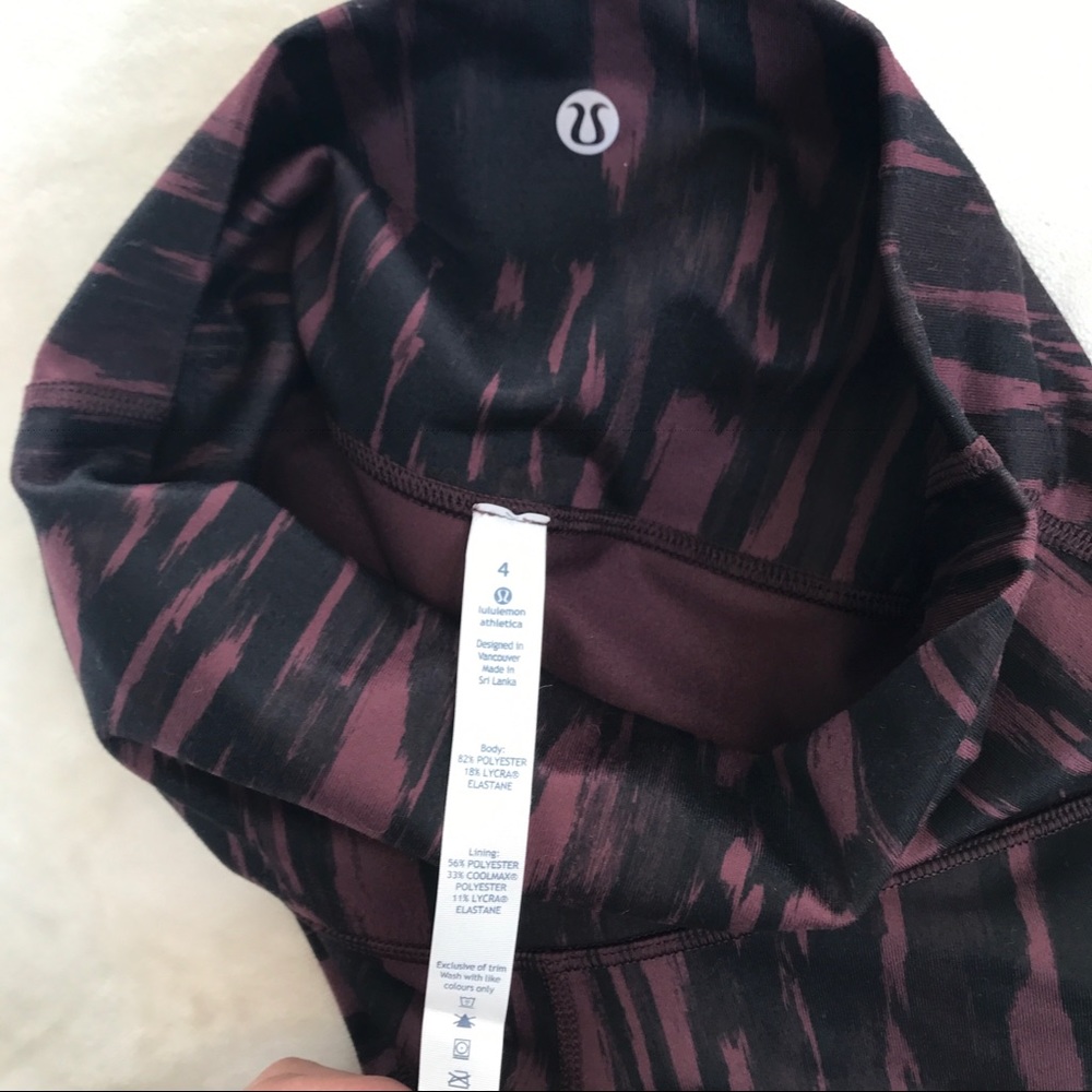 🚫SOLD🚫 Lululemon Maroon and Black Boogie Shorts - Picture 5 of 5